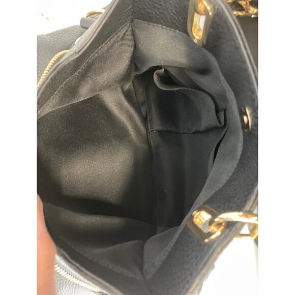 VINCE CAMUTO MEDIUM BLACK PEBBLED LEATHER TASSEL HANDBAG - Picture 11 of 14